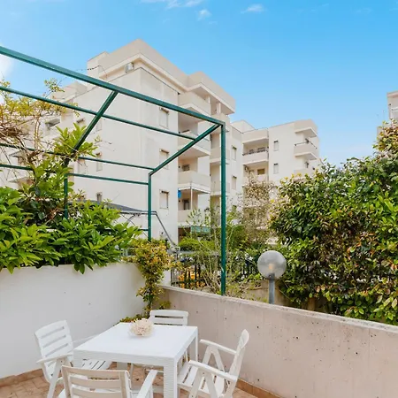 شقة La Playa Rivabella غالّيبولي